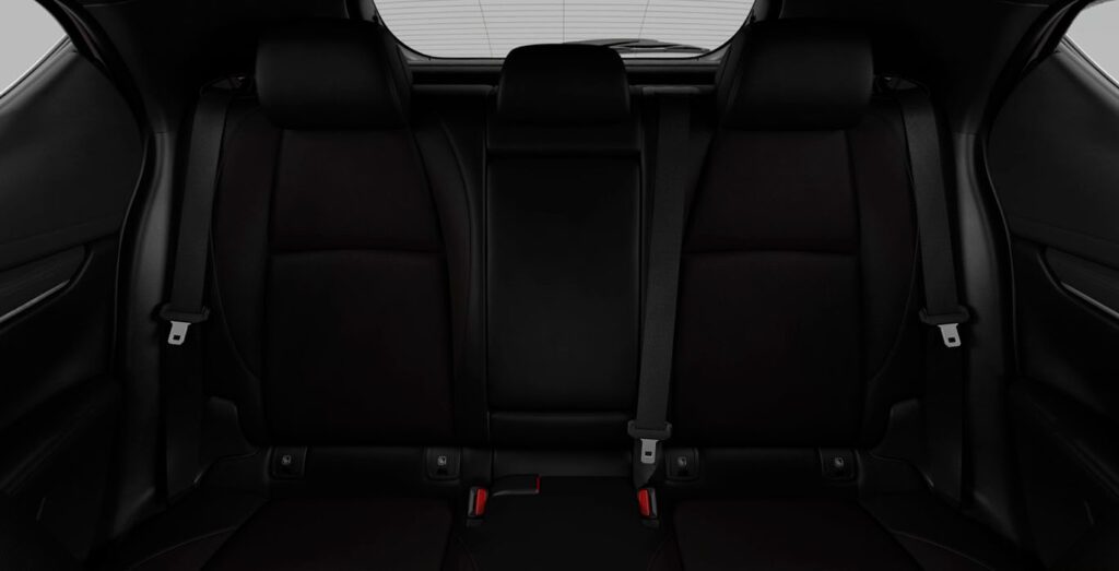 Mazda-3-E-Sky-G-MHEV-Centre-Line-interior-trasera