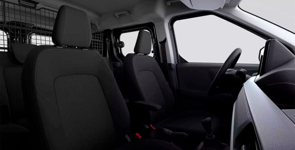 FORD-Transit-Courier-Kombi-1.5-Ecoblue-Trend-interior-trasera-1