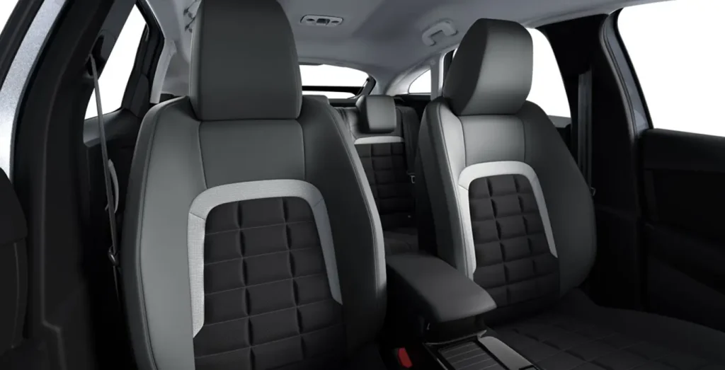 CITROEN-C4-Hybrid-Plus-interior-trasera