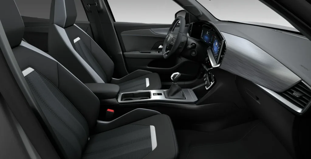 OPEL-Mokka-1.2T-100kW-GS-interior-delantera-II.webp