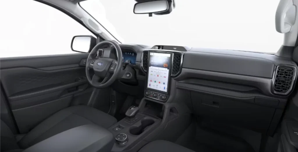 Ford-Ranger-3.0-Ecoblue-V6-E-awd-Doble-Cabina-XLT-Automatico-interior-delantera-II