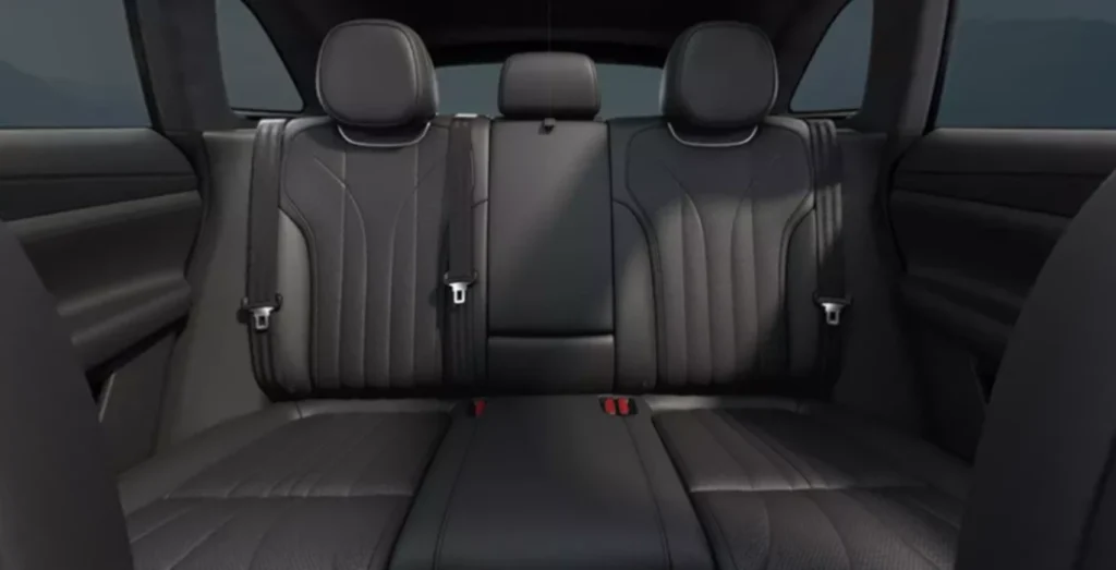 XPENG-G9-RWD-Long-Range-interior-trasera