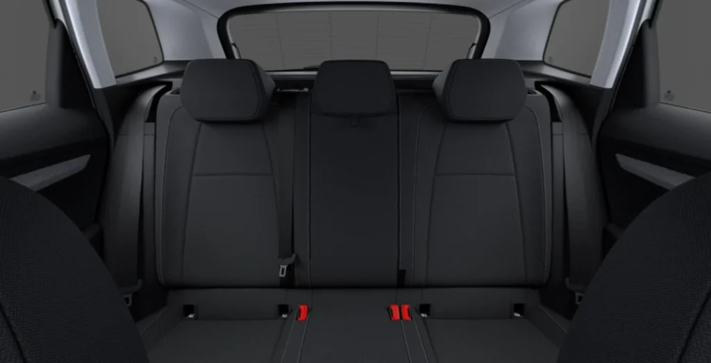 SKODA-Karoq-Selection-1.0-TSI-85kW-115CV-interior-trasera